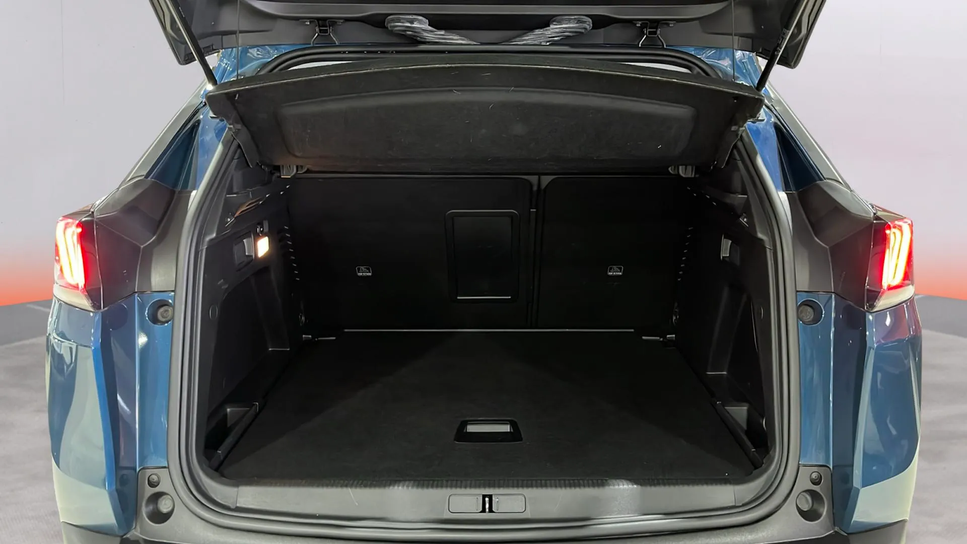 Peugeot 3008 1.2 PureTech Allure Pack EAT8 - foto 9