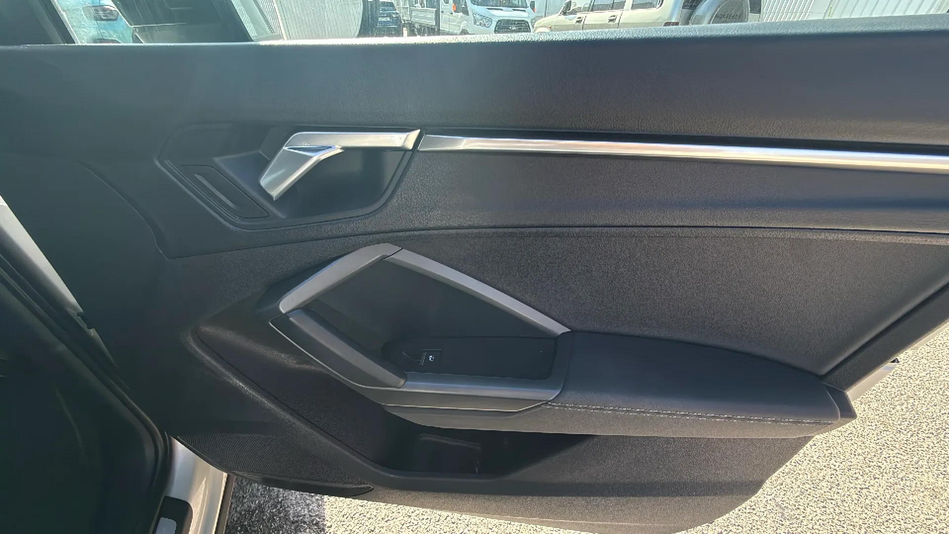 Audi Q3 40 TFSI quattro - foto 16