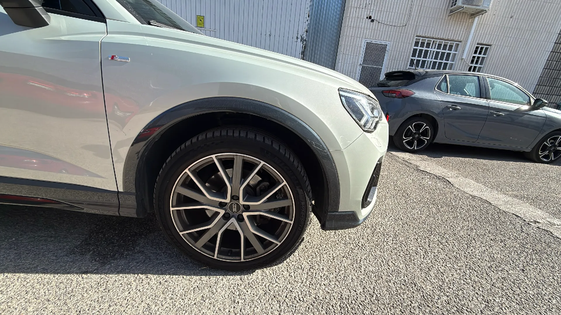 Audi Q3 40 TFSI quattro - foto 23