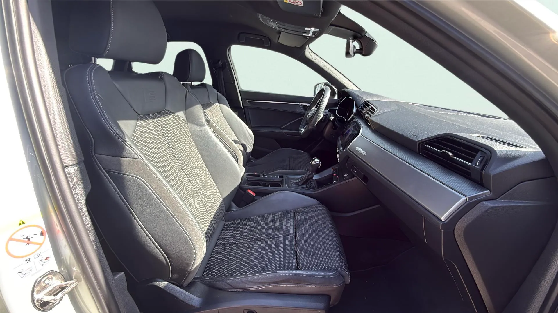 Audi Q3 40 TFSI quattro - foto 17