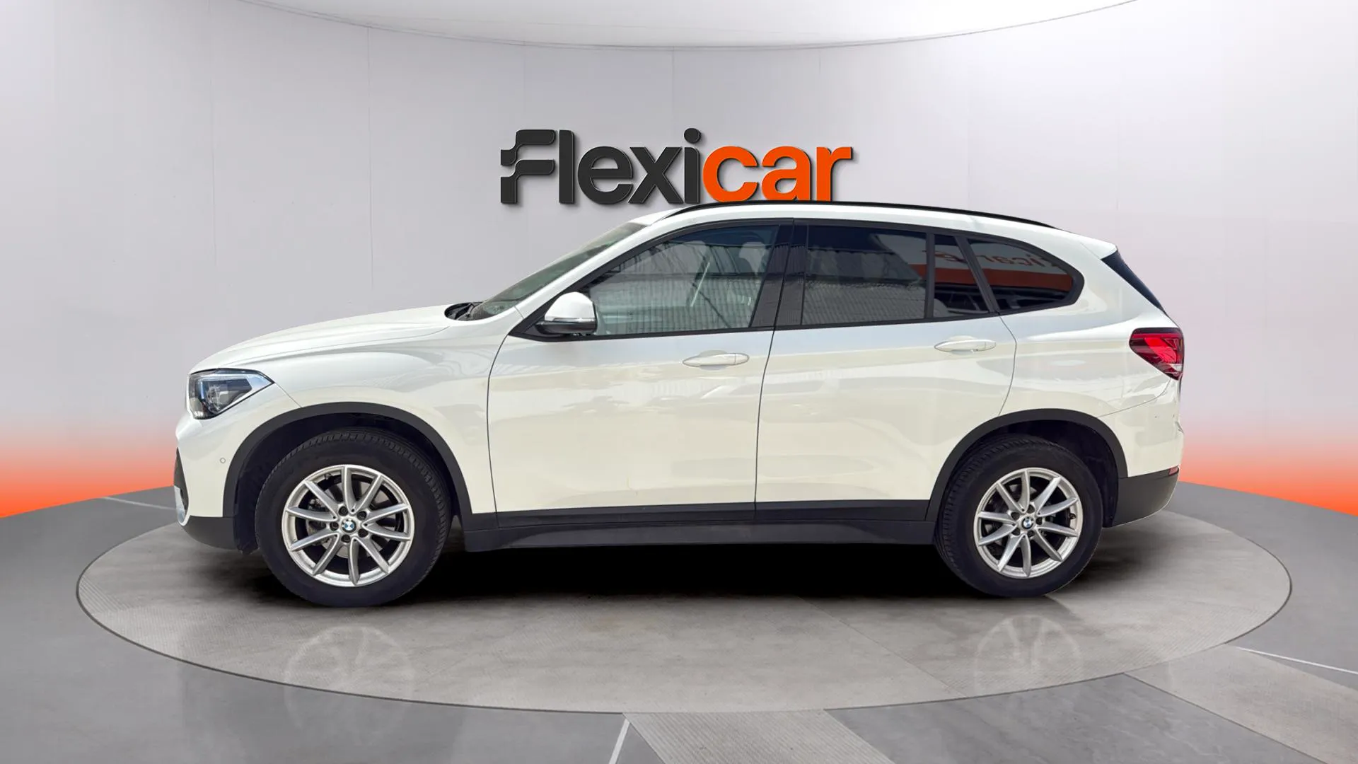 BMW X1 sDrive18d - foto 6