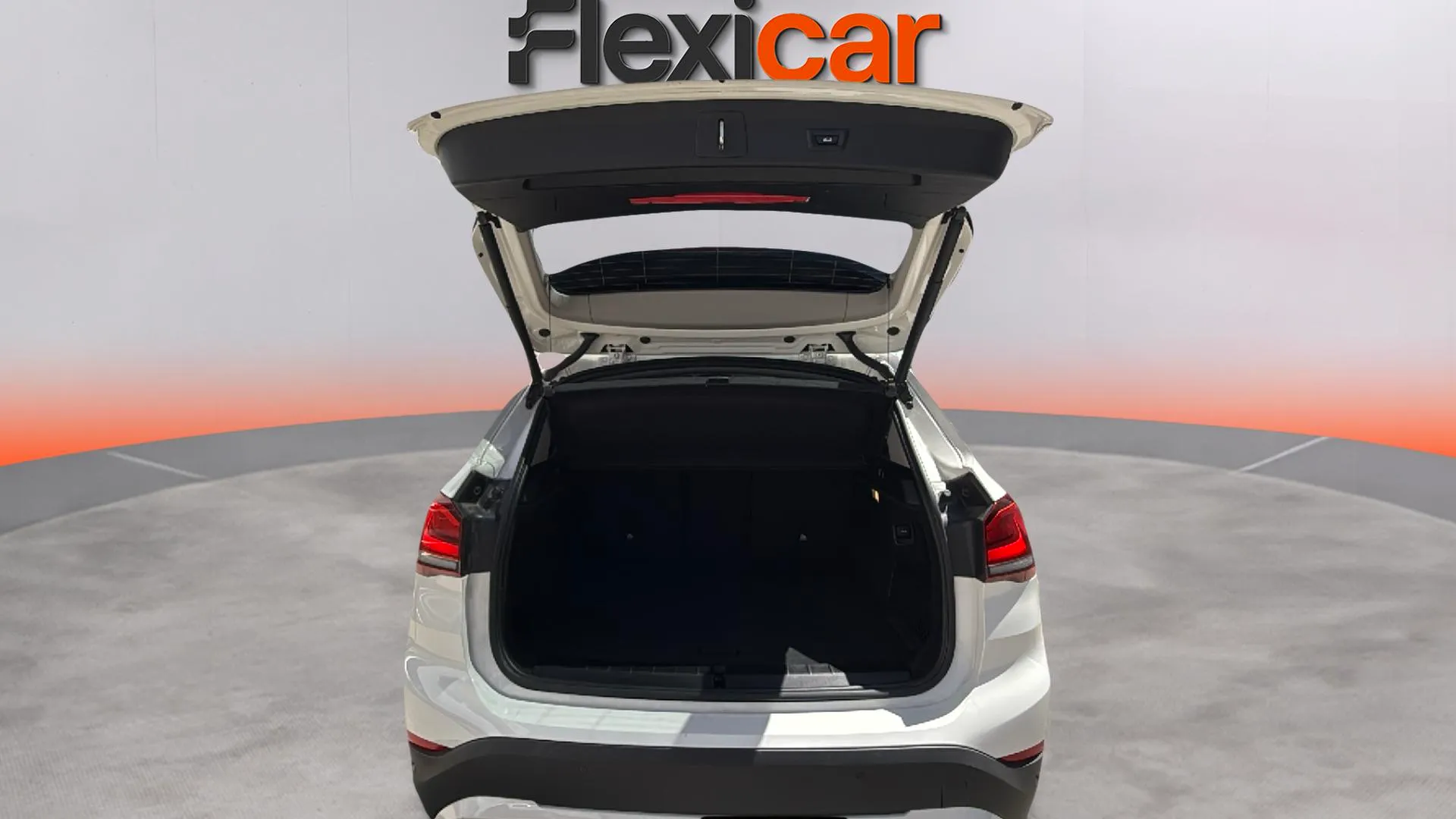 BMW X1 sDrive18d - foto 22