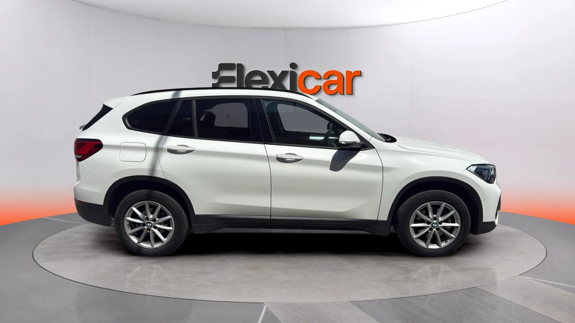 BMW X1 sDrive18d - foto 2