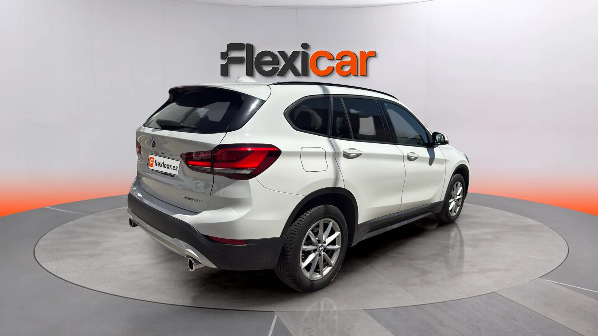 BMW X1 sDrive18d - foto 3
