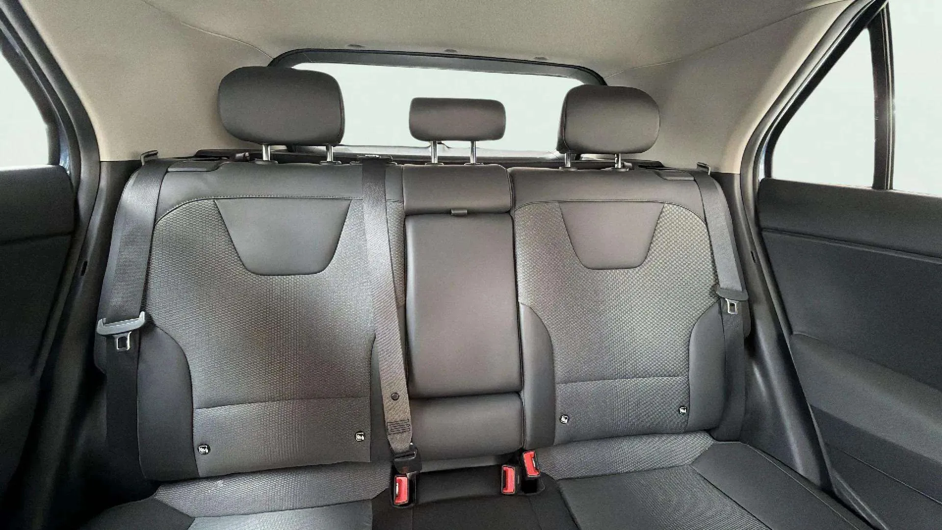Kia Niro 1.6 GDi HEV Drive - foto 26