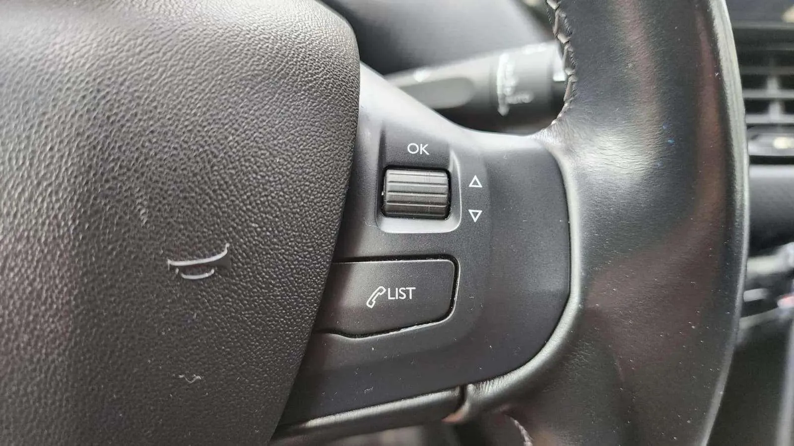 Peugeot 2008 Allure PureTech 110 - foto 12