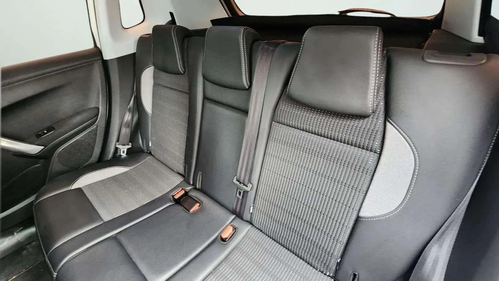 Peugeot 2008 Allure PureTech 110 - foto 21