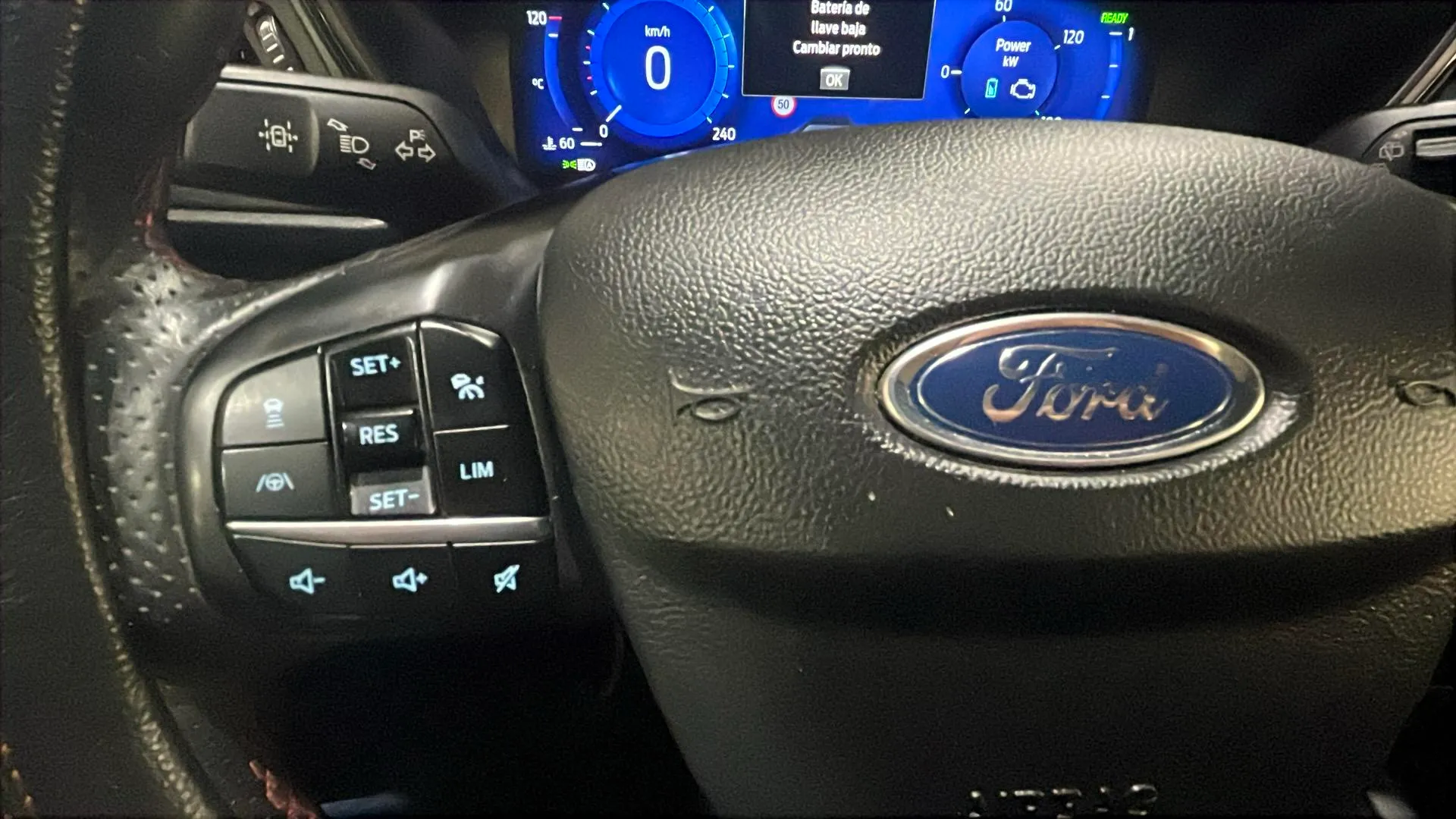 Ford Kuga ST-Line X 2.5 Duratec PHEV - foto 15