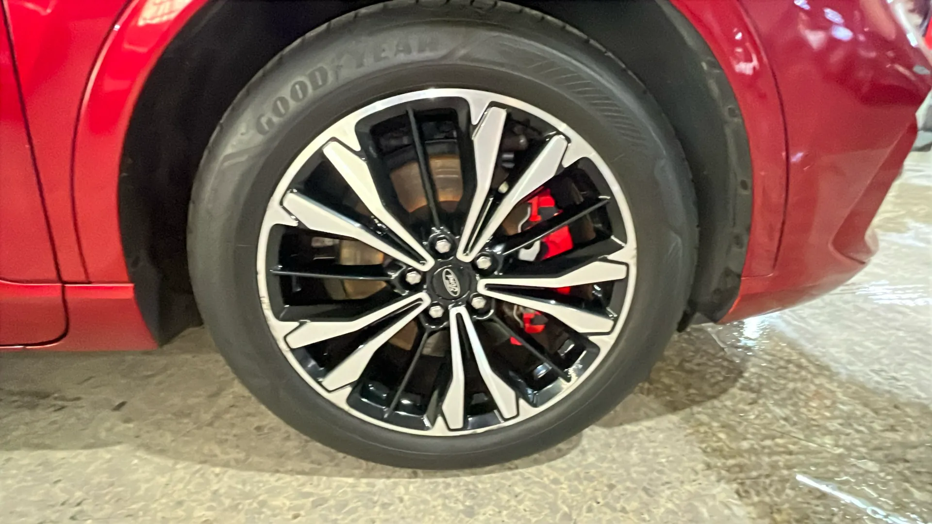 Ford Kuga ST-Line X 2.5 Duratec PHEV - foto 27