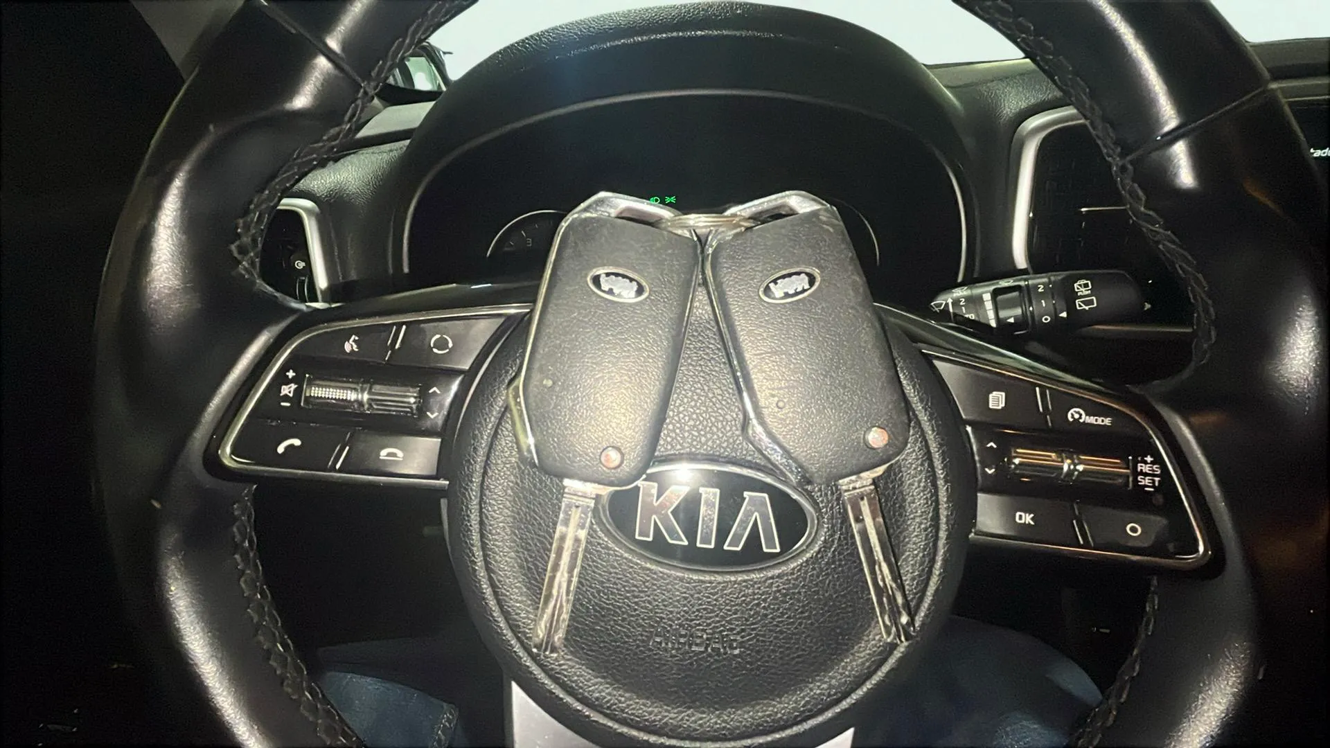 Kia Sportage 1.6 GDi Black Edition 4x2 - foto 23