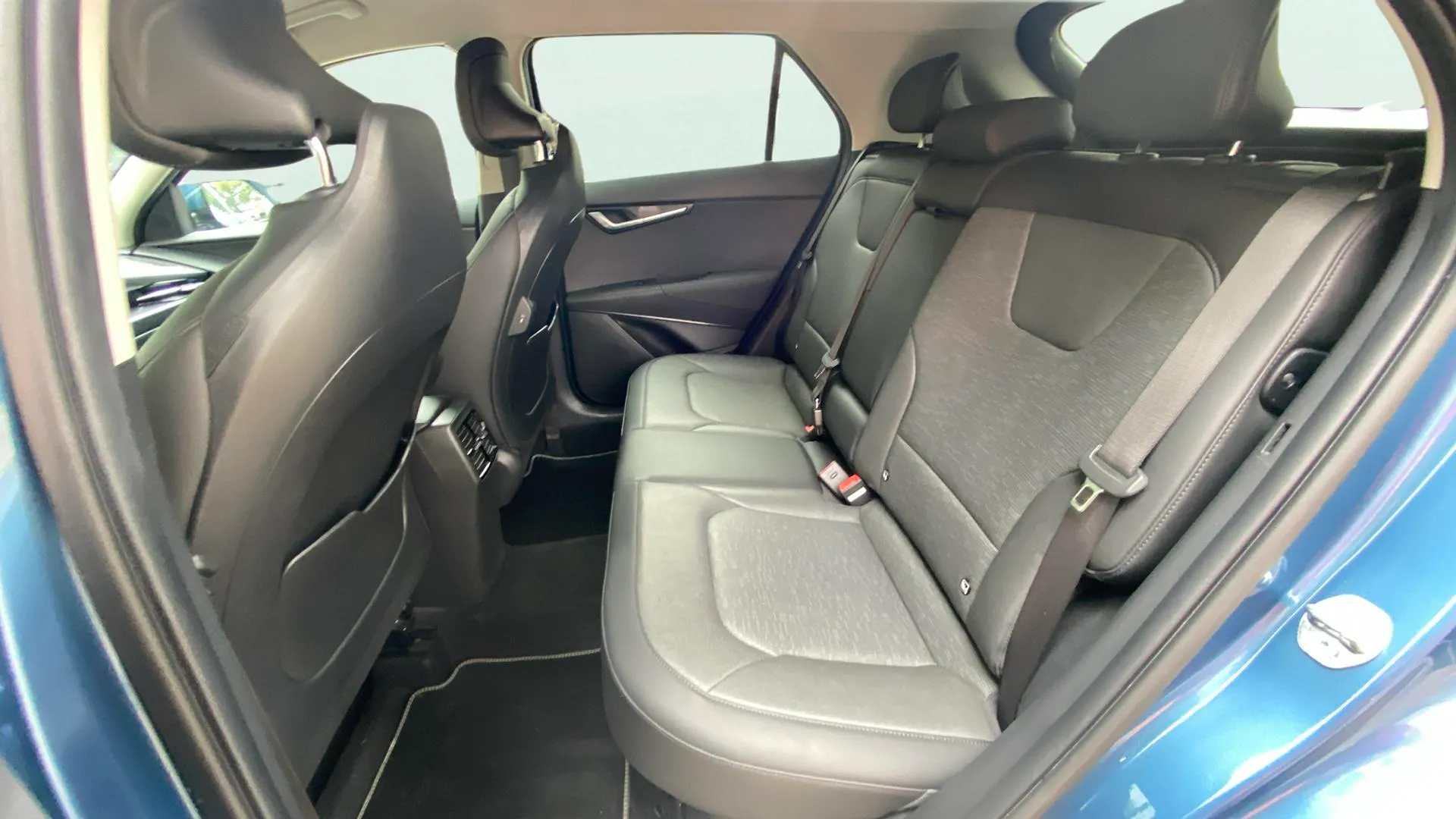 Kia Niro 1.6 GDi HEV Emotion - foto 20