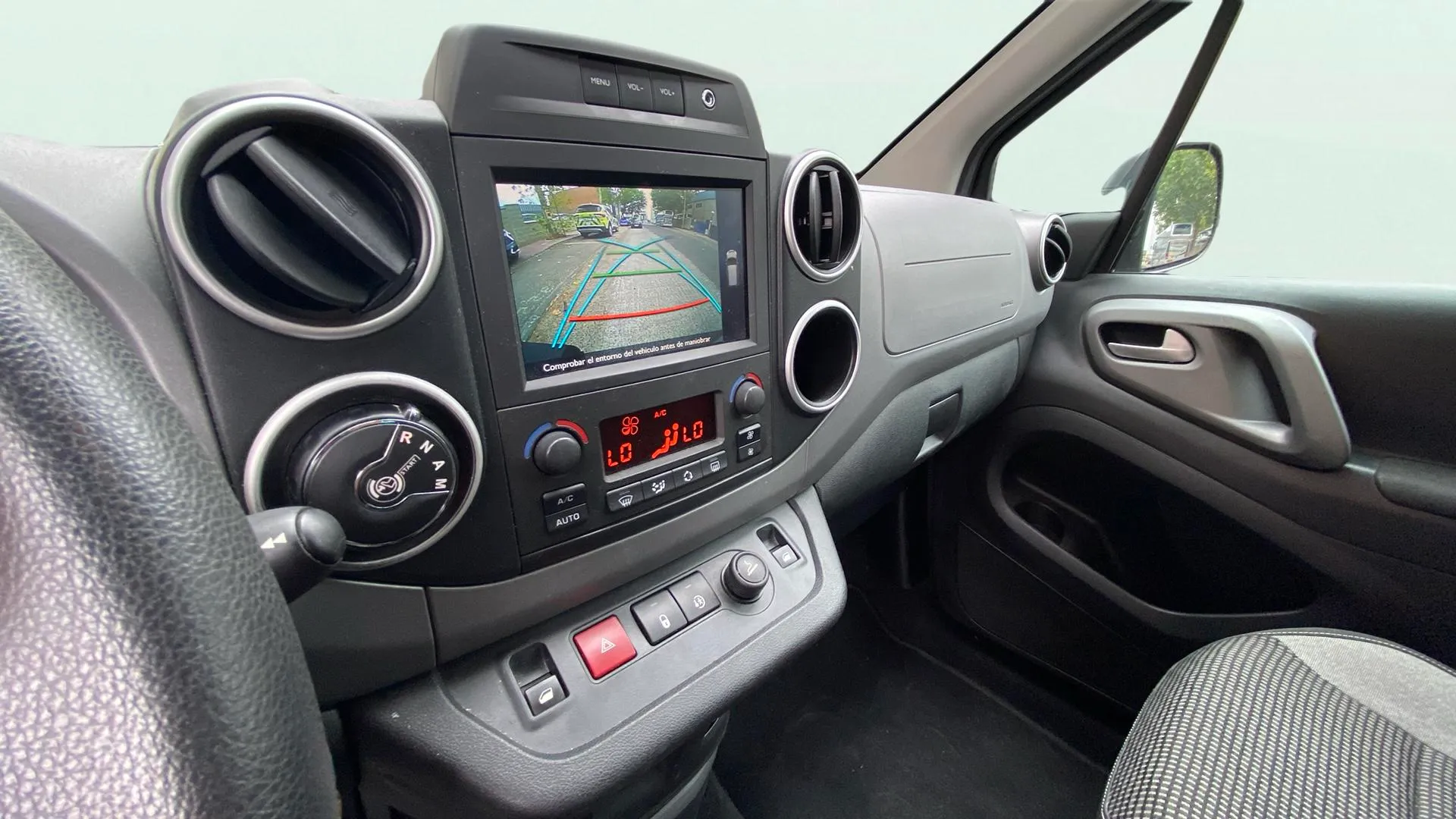 Peugeot Partner - foto 13