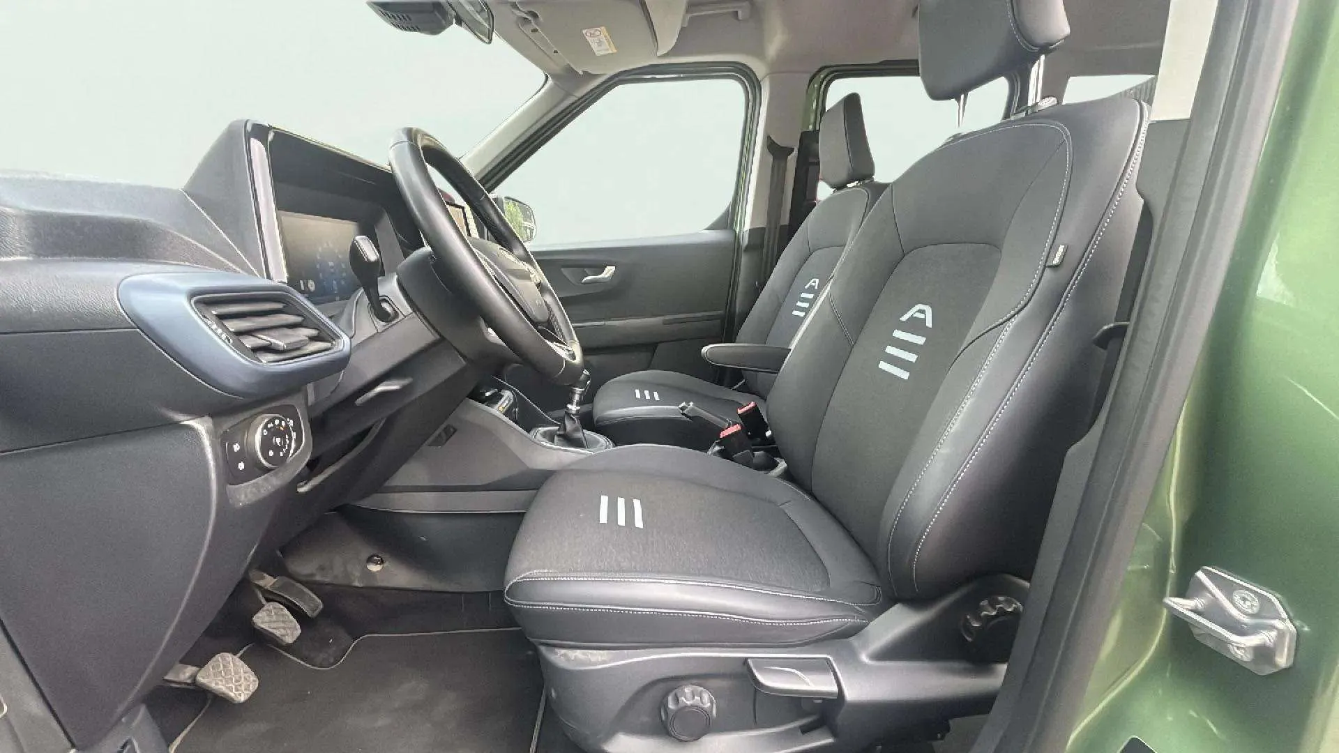 Ford Tourneo Courier 1.0 EcoBoost Active - foto 20