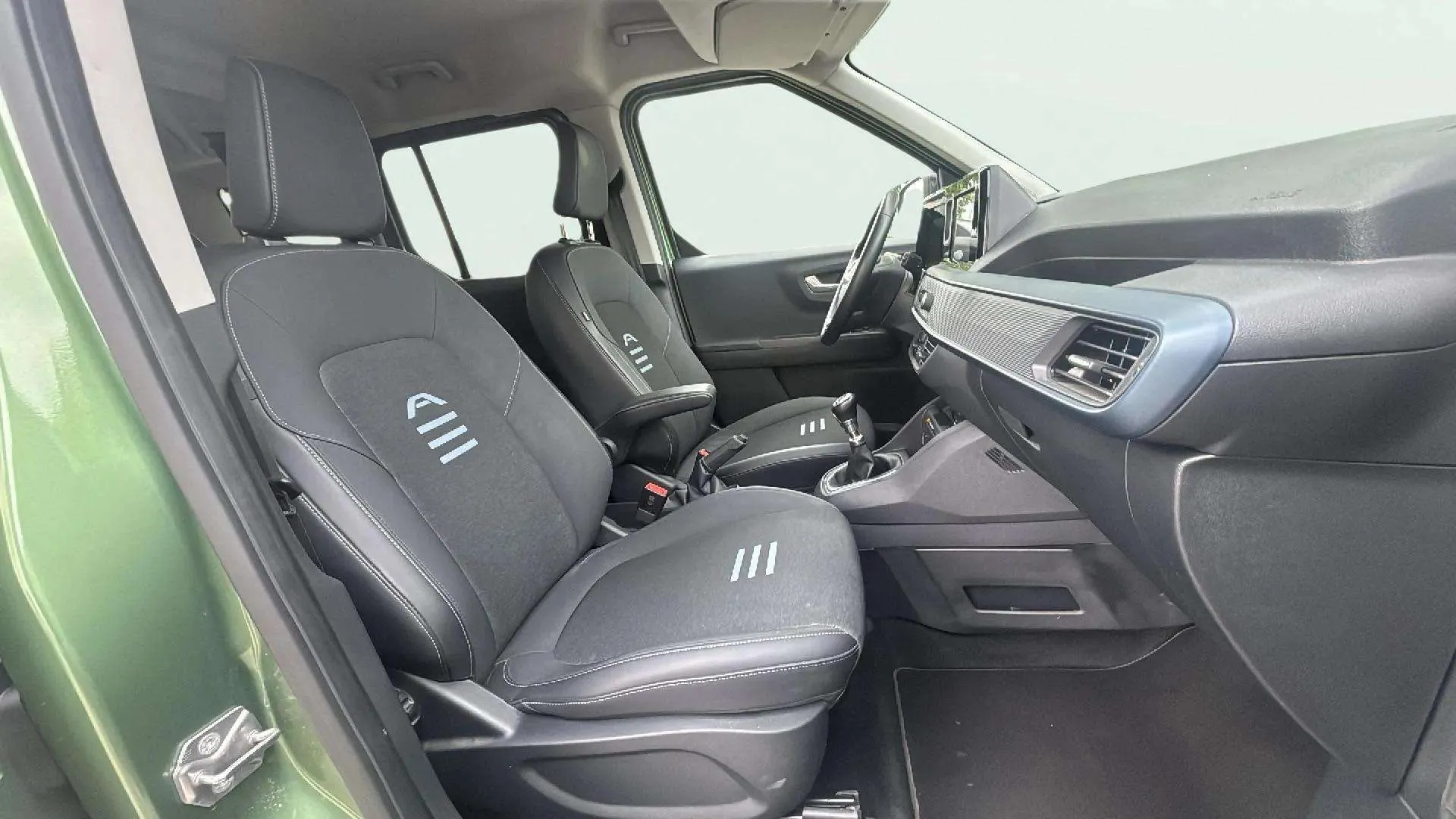 Ford Tourneo Courier 1.0 EcoBoost Active - foto 21
