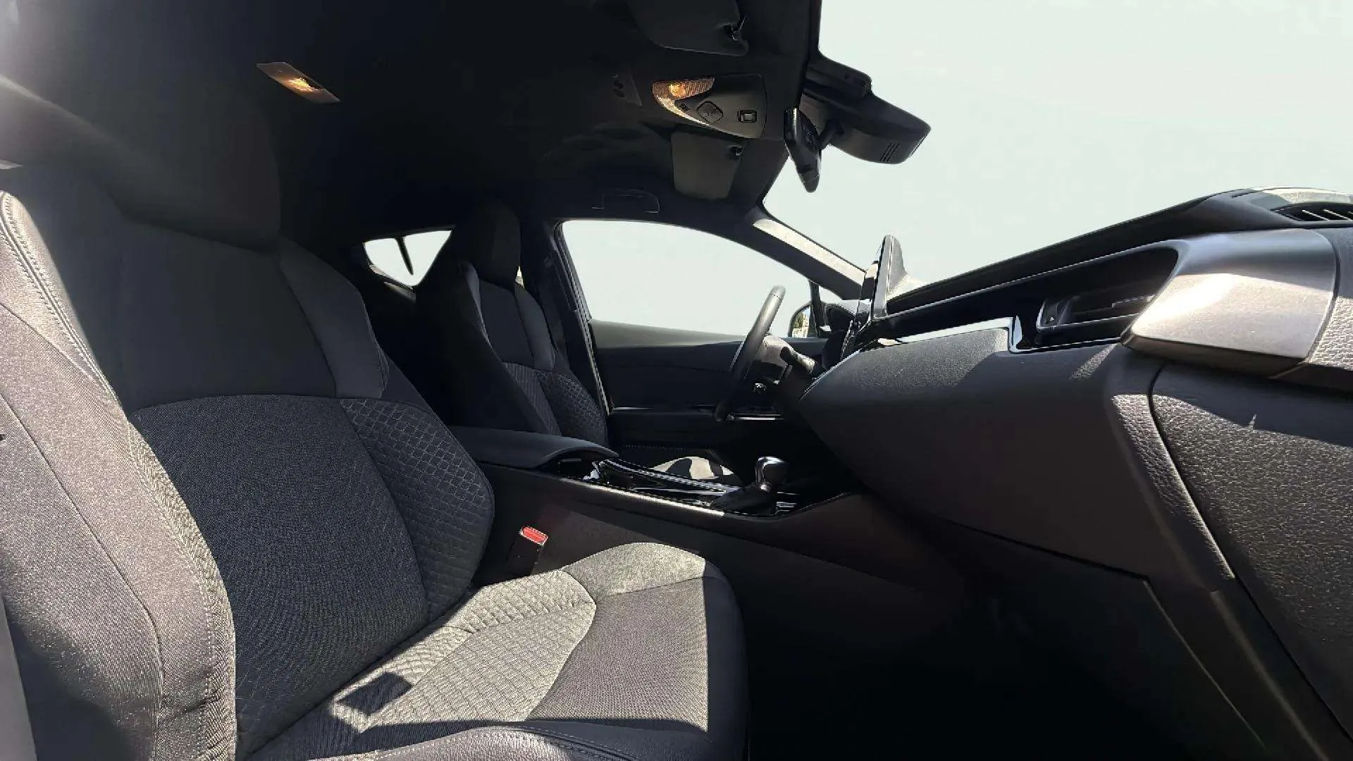Toyota C-HR 1.8 125H Advance - foto 8