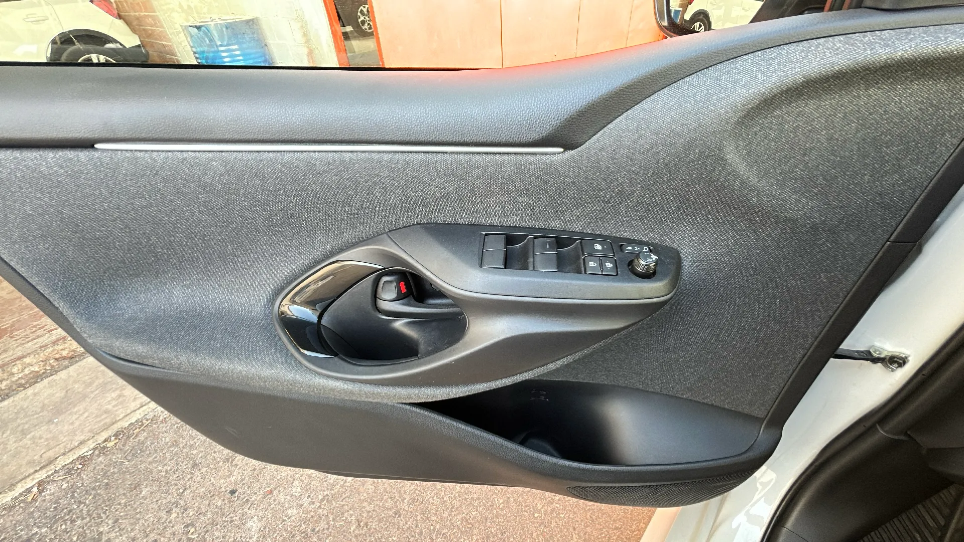 Toyota Yaris 1.5 120H Style - foto 13