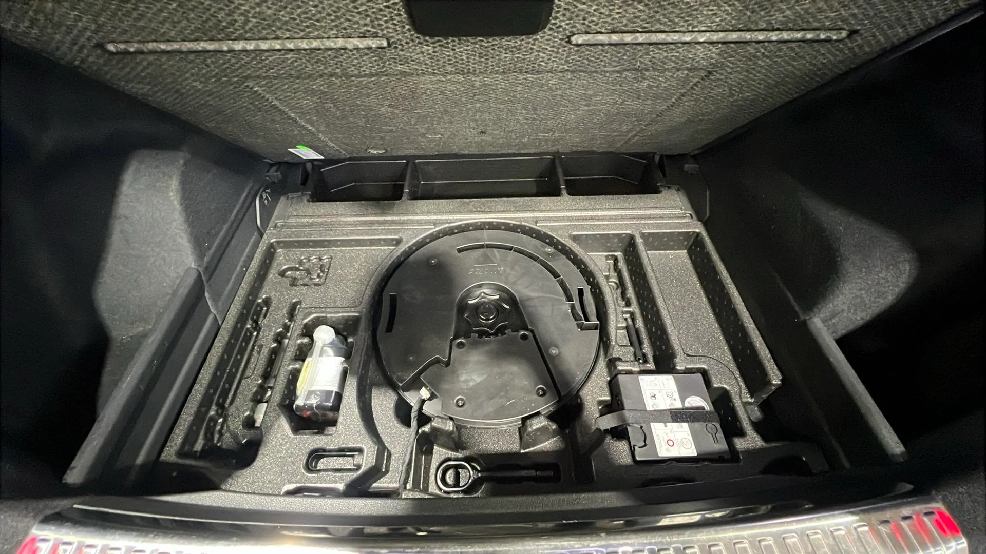 Audi Q3 S line 35 TDI S tronic - foto 22