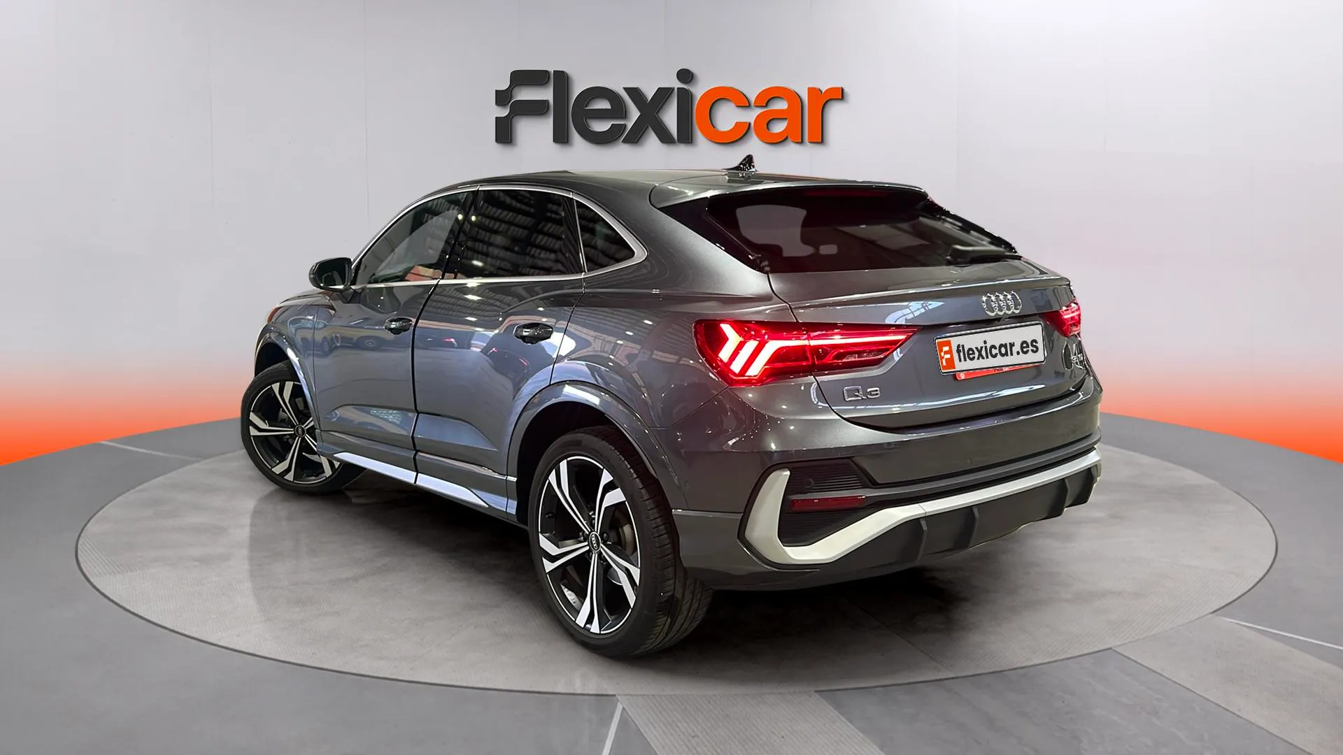 Audi Q3 S line 35 TDI S tronic - foto 5