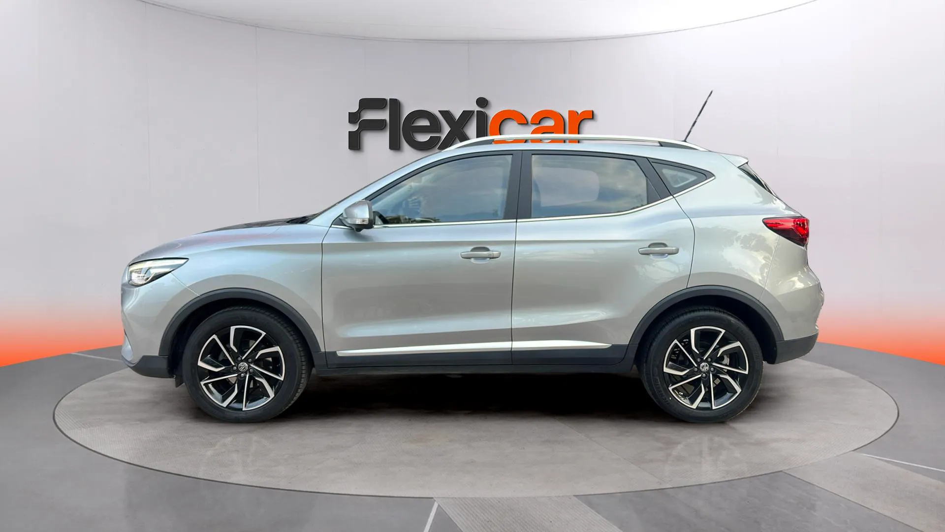 MG ZS 1.0T Luxury - foto 6