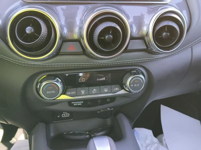 Nissan Juke DIG-T N-Connecta - foto 38