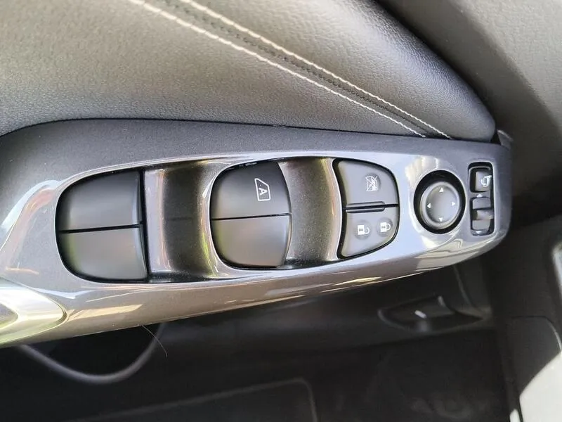 Nissan Juke DIG-T N-Connecta - foto 30
