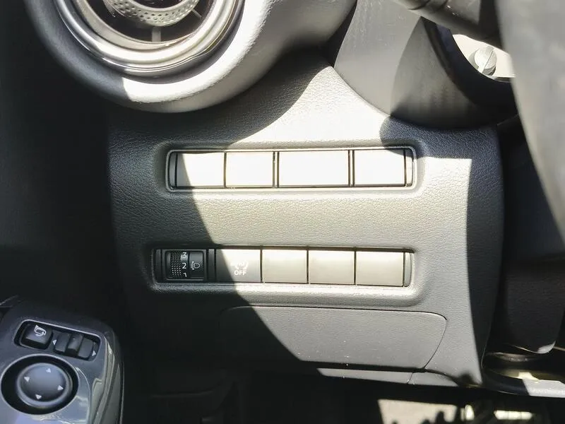 Nissan Juke DIG-T N-Connecta - foto 31