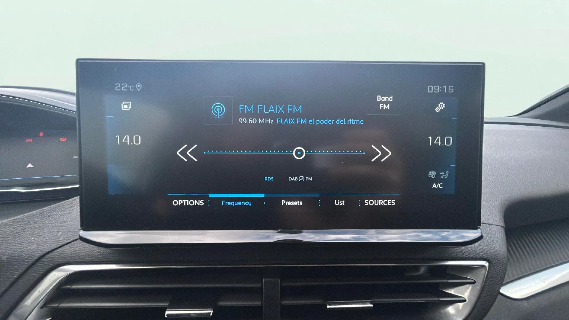 Peugeot 3008 1.2 PureTech Allure Pack - foto 13