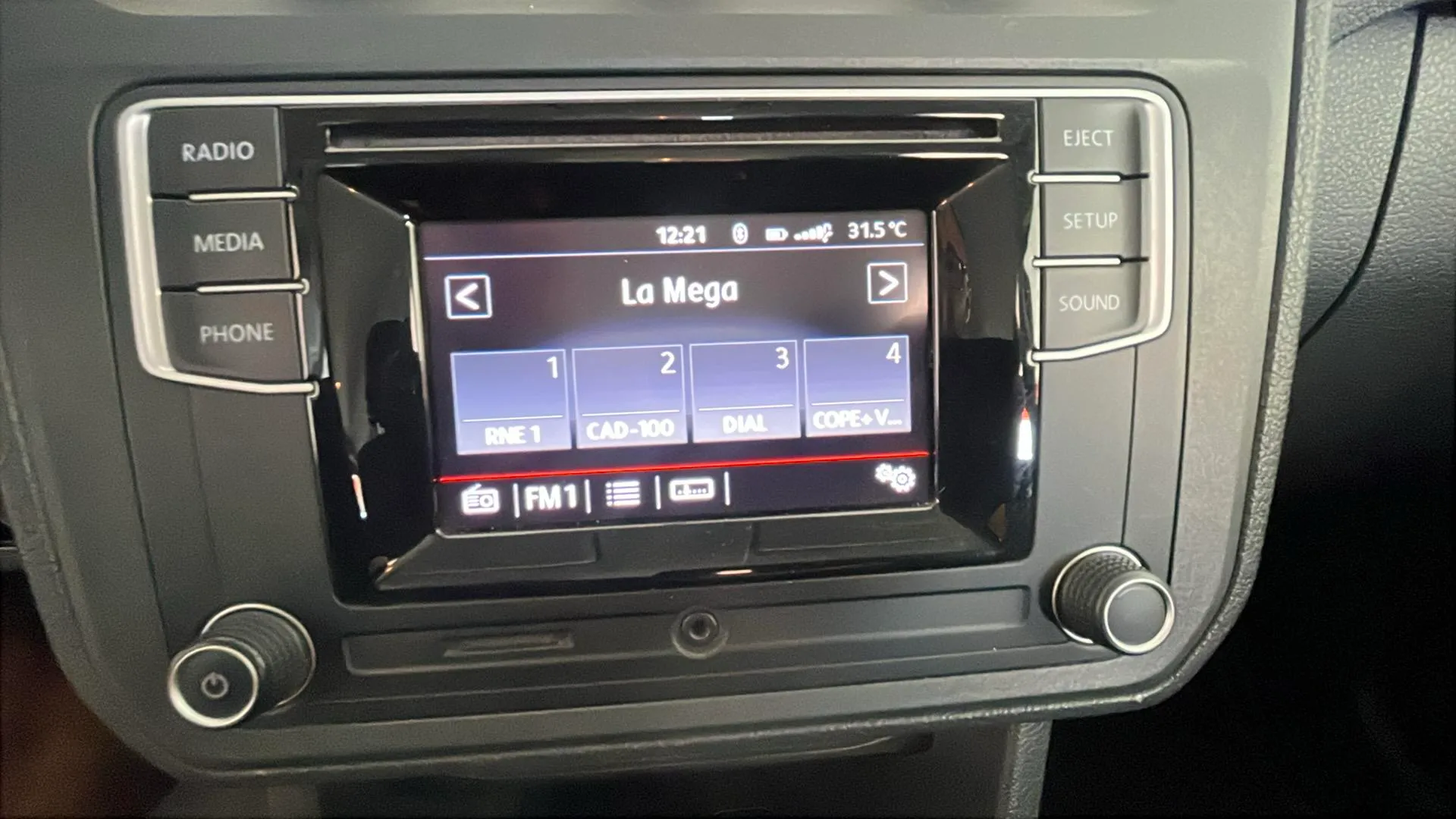 Volkswagen Caddy Beach 2.0 TDI BMT - foto 26