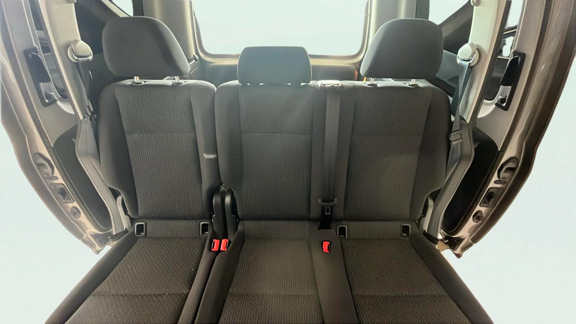 Volkswagen Caddy Beach 2.0 TDI BMT - foto 14