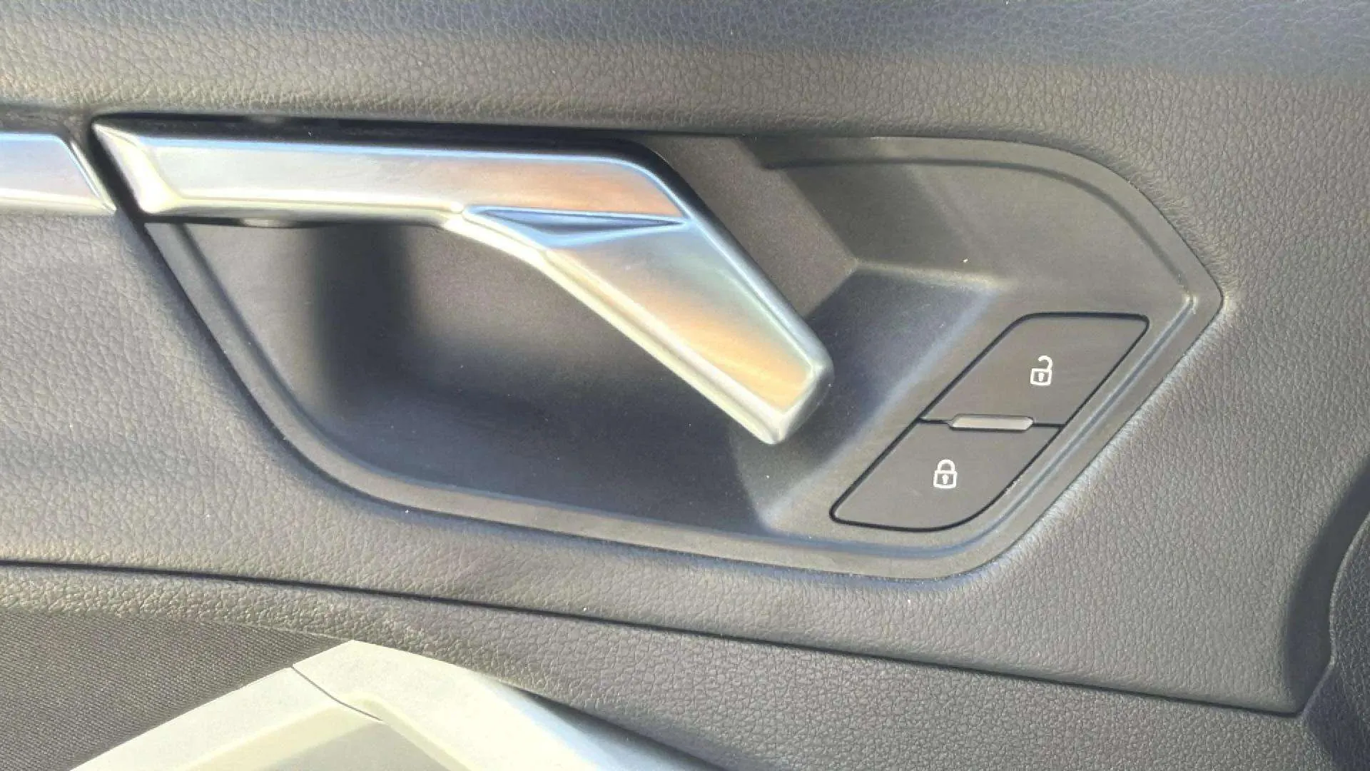 Audi Q3 35 TDI S tronic - foto 27