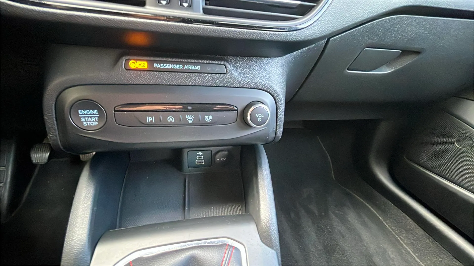 Ford Focus 1.0 EcoBoost MHEV ST-Line Design SIP - foto 18