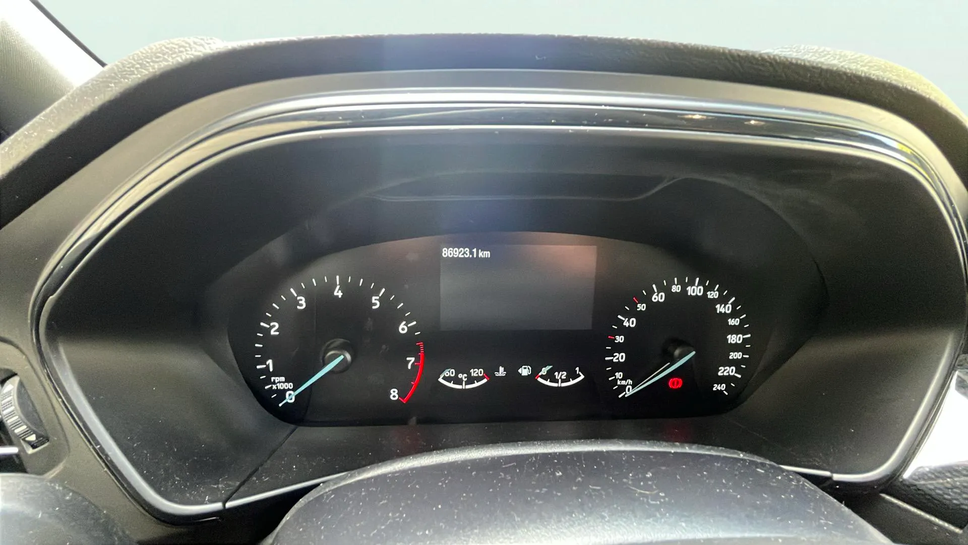 Ford Focus 1.0 EcoBoost MHEV ST-Line Design SIP - foto 13