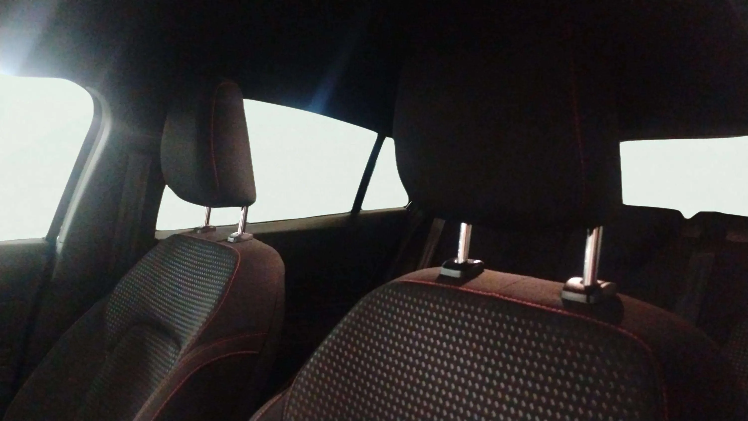 Ford Focus 1.0 EcoBoost MHEV Active - foto 8