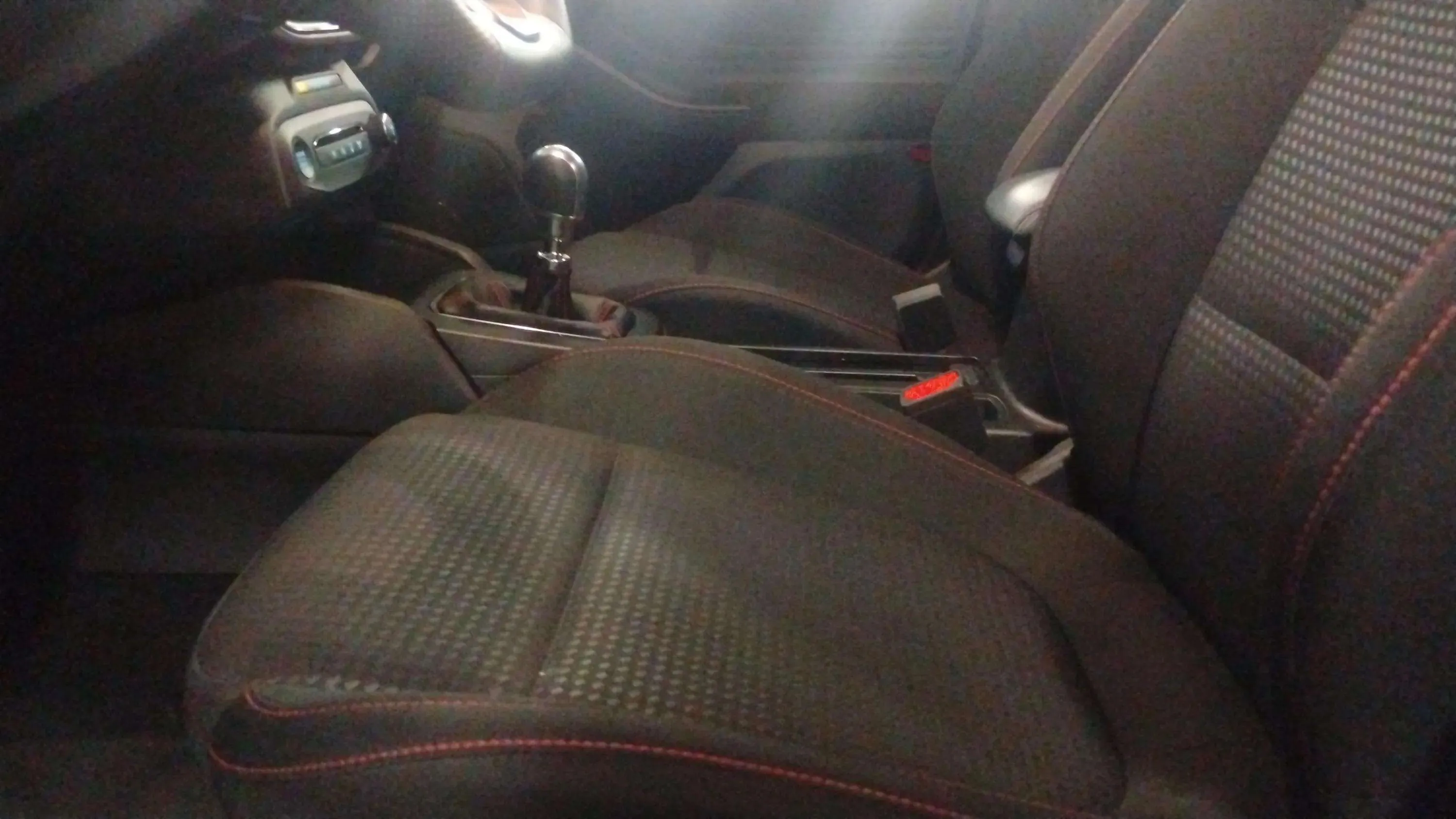 Ford Focus 1.0 EcoBoost MHEV Active - foto 7