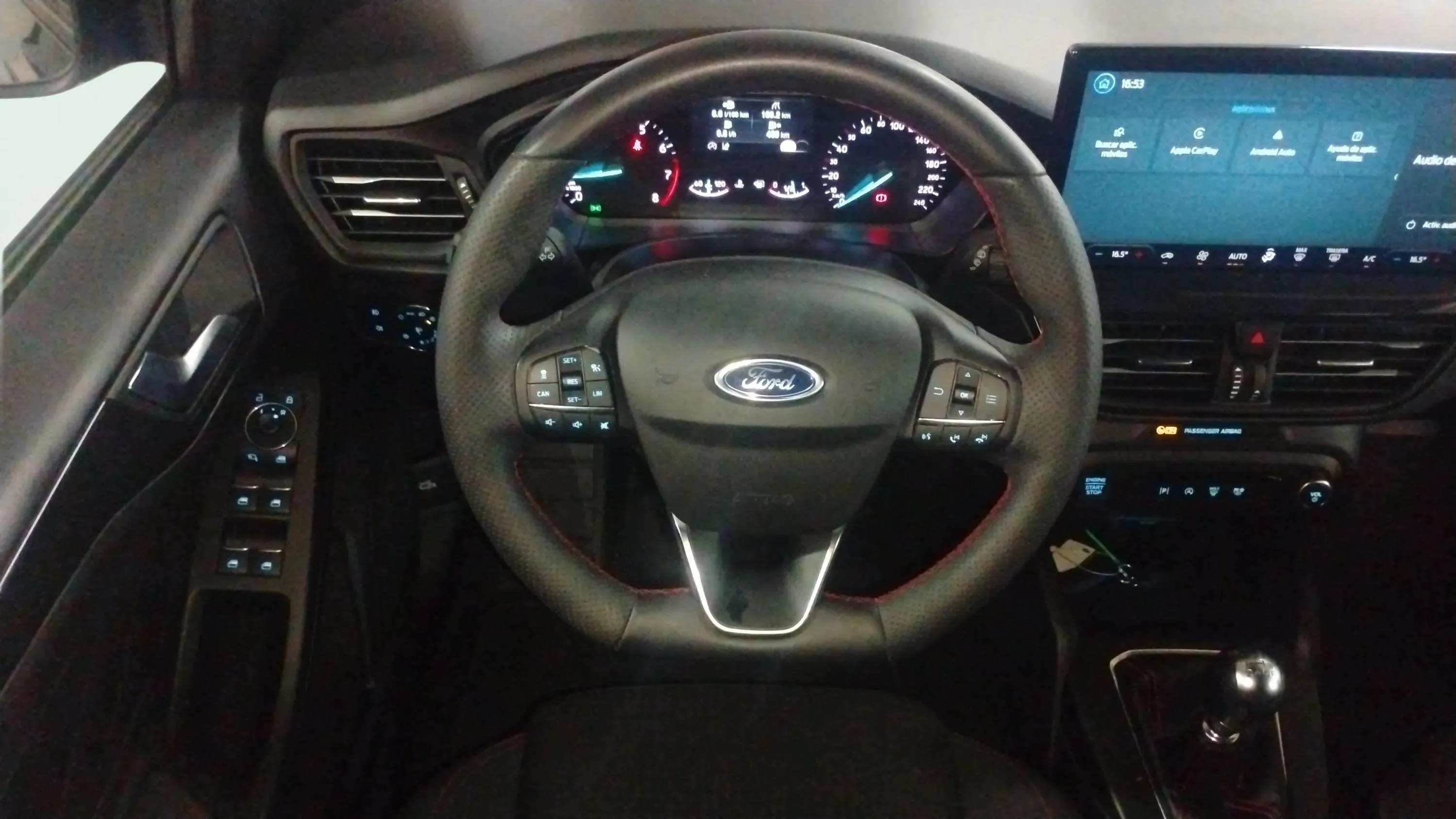 Ford Focus 1.0 EcoBoost MHEV Active - foto 19