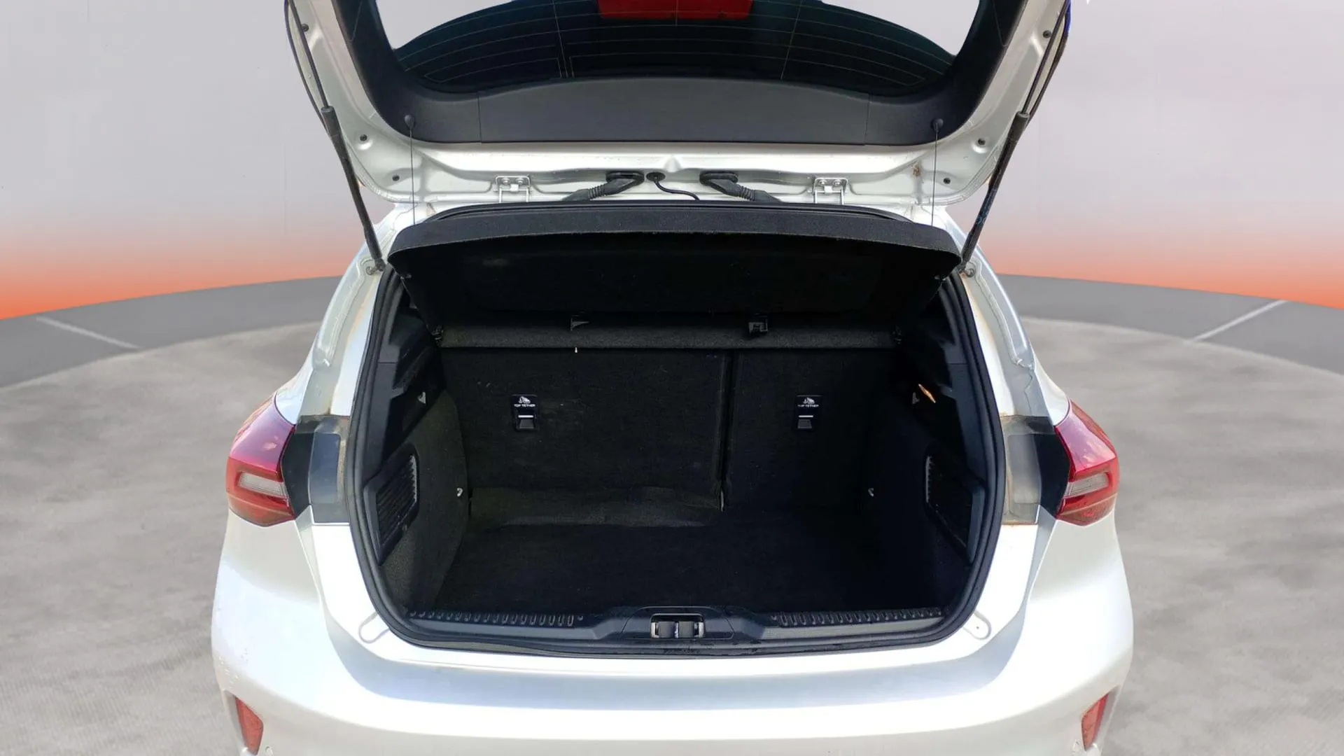 Ford Focus 1.0 EcoBoost MHEV ST-Line - foto 16