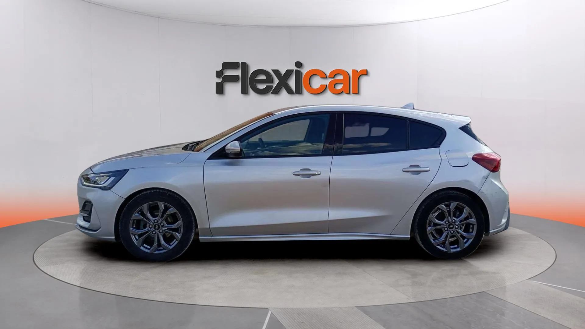 Ford Focus 1.0 EcoBoost MHEV ST-Line - foto 4