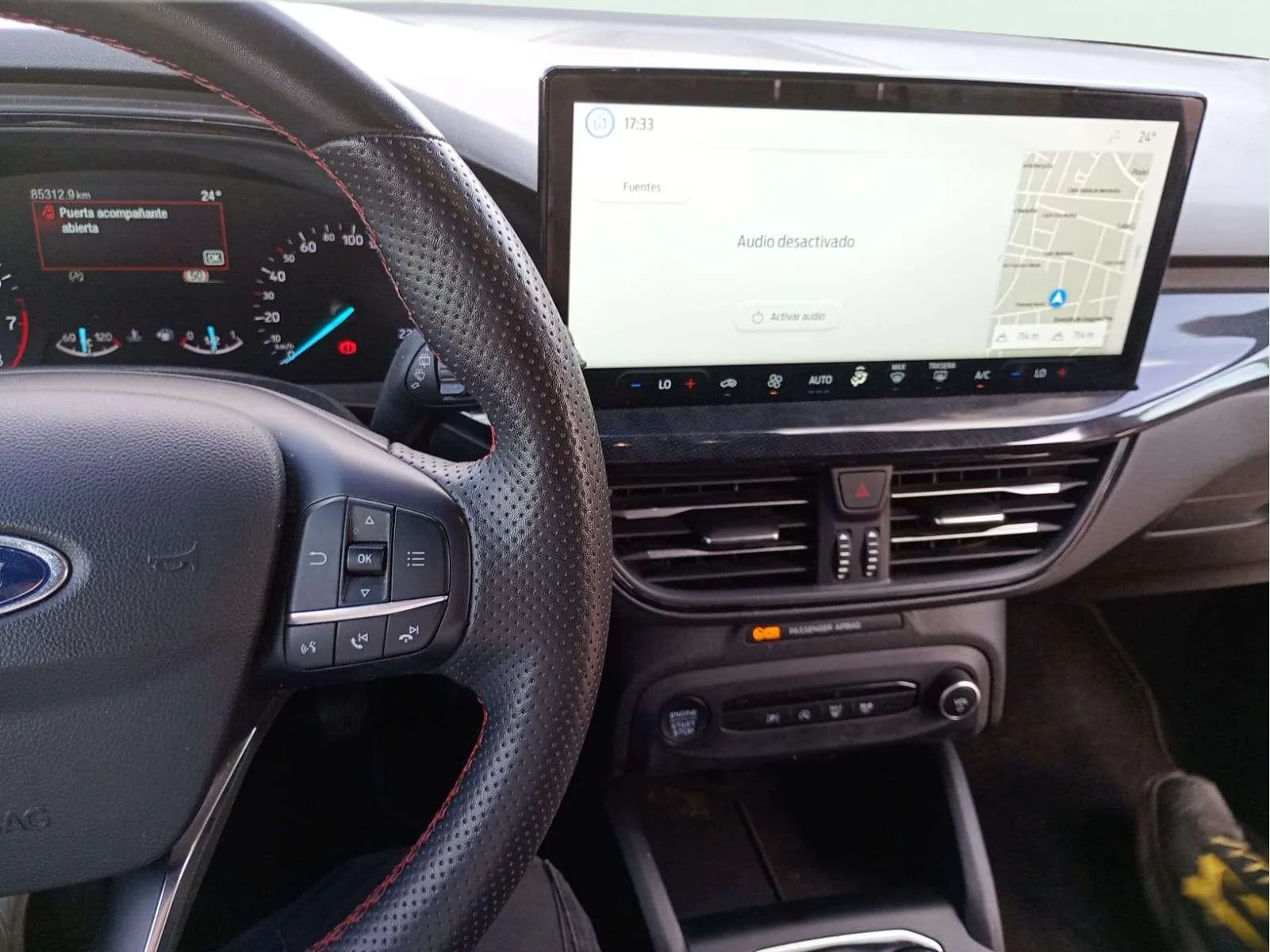 Ford Focus 1.0 EcoBoost MHEV ST-Line - foto 11