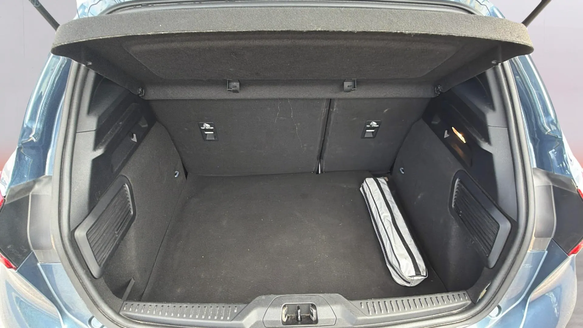 Ford Focus 1.0 EcoBoost MHEV ST-Line Design SIP - foto 14