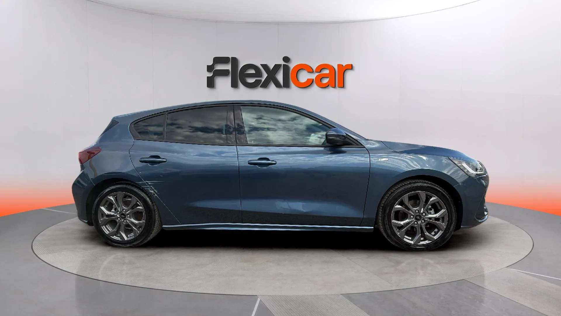 Ford Focus 1.0 EcoBoost MHEV ST-Line Design SIP - foto 3