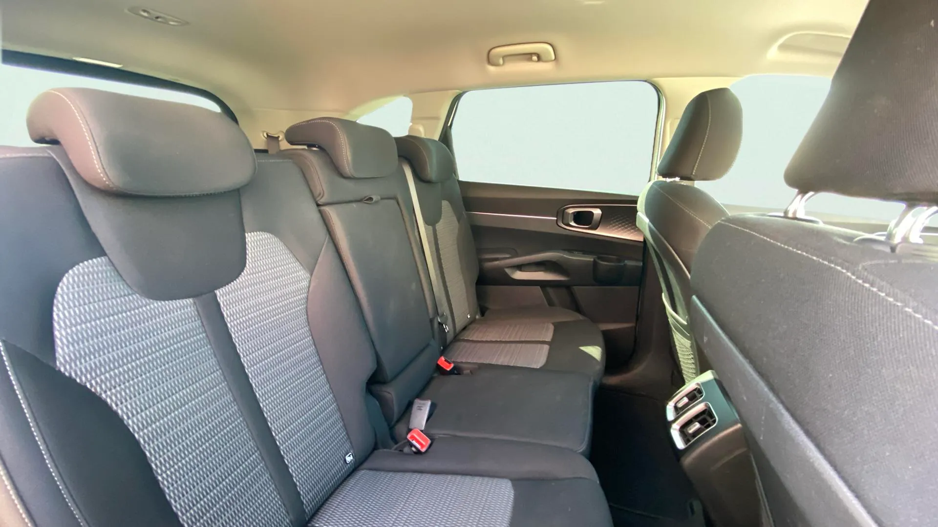 Kia Sorento 1.6 T-GDi PHEV Black Edition 4x4 7 plazas - foto 13