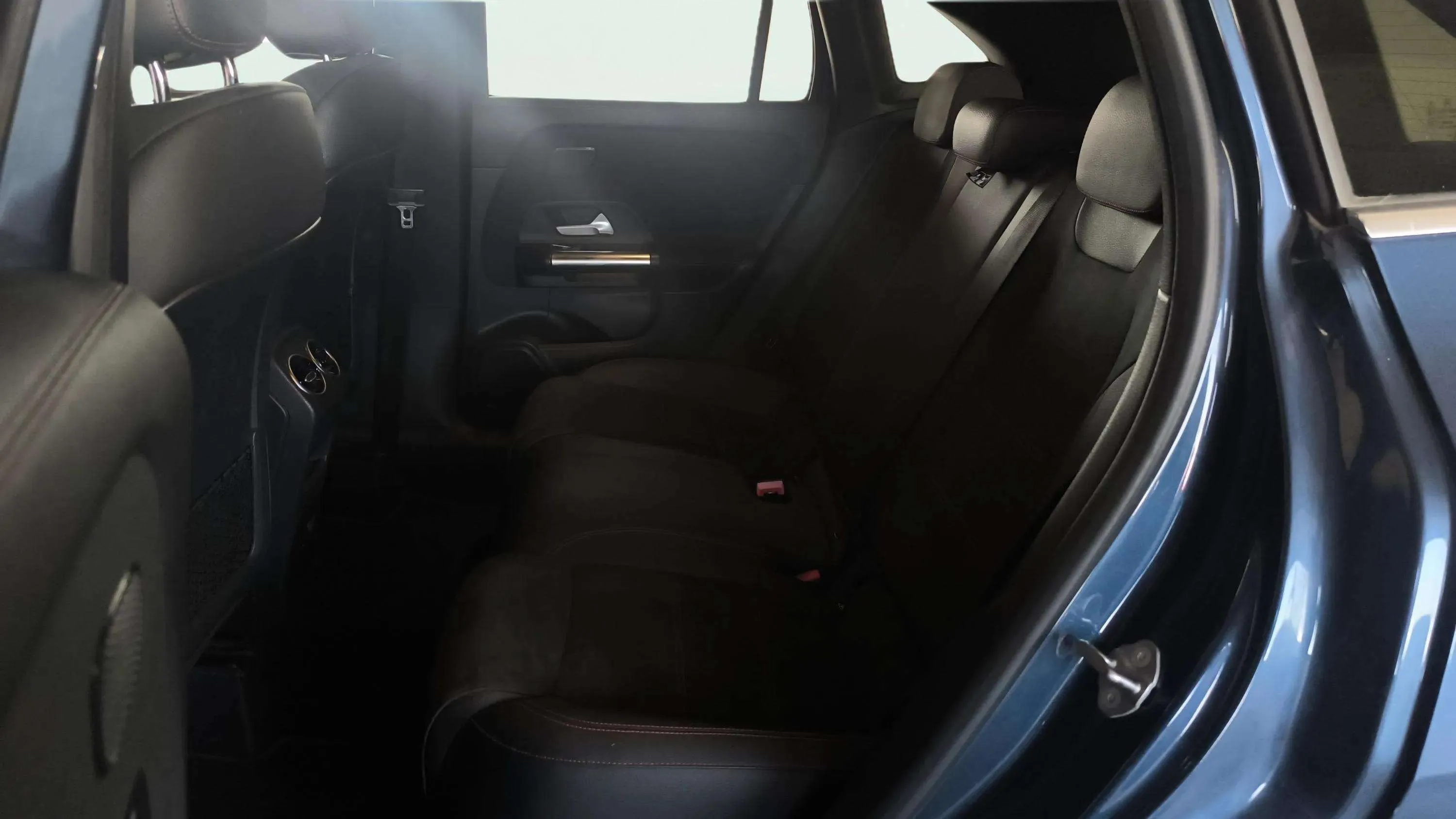 Mercedes-Benz GLA 250 e - foto 14