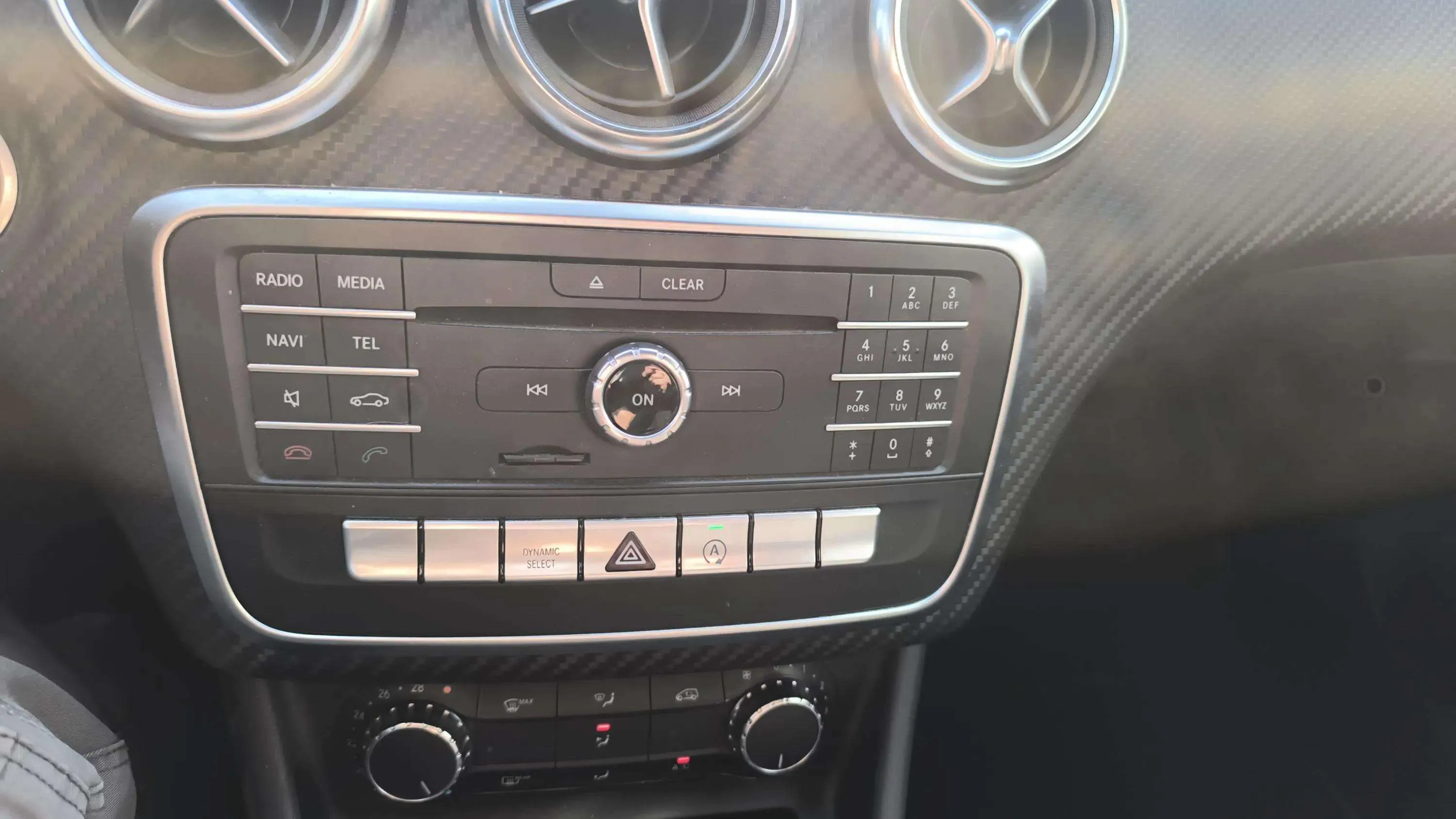 Mercedes-Benz Clase A A 200 d AMG Line - foto 26