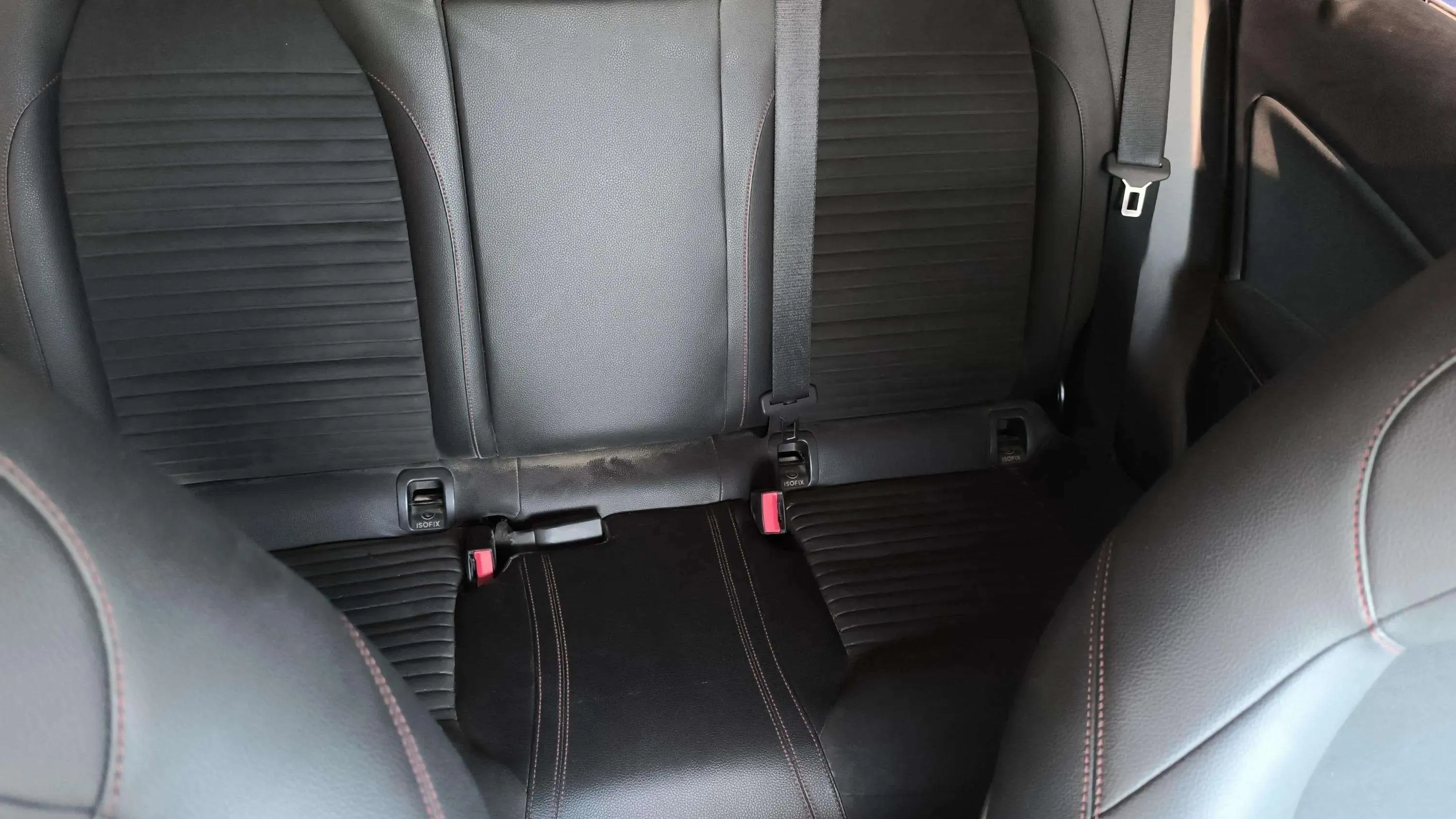 Mercedes-Benz Clase A A 200 d AMG Line - foto 15