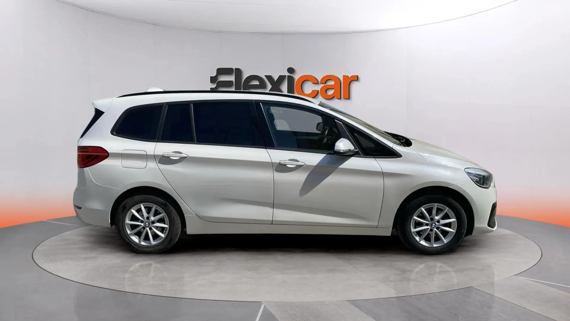 BMW Serie 2 Gran Tourer 216d - foto 2