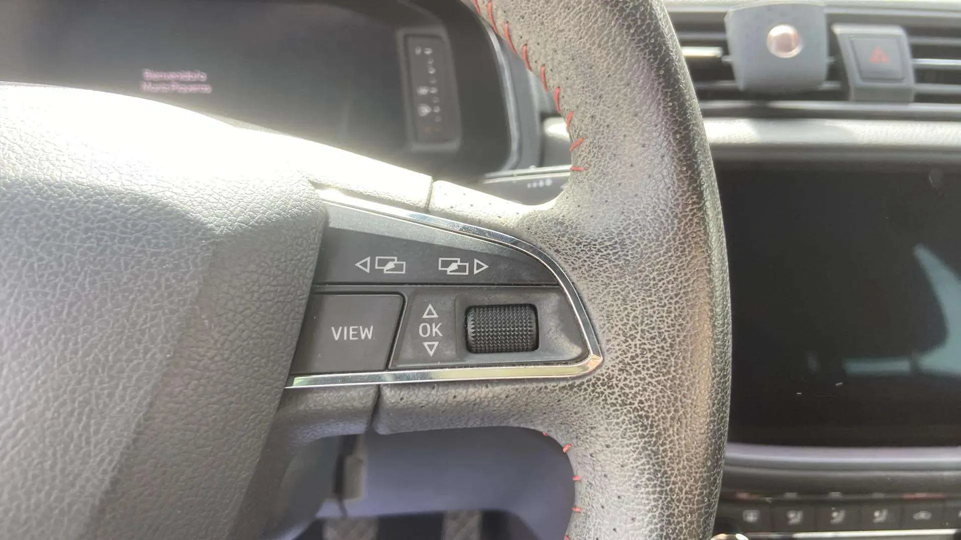 SEAT Arona 1.0 TSI FR - foto 14