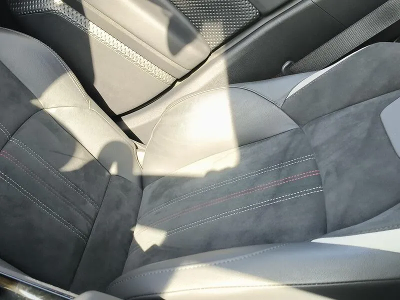 Toyota C-HR 2.0 180H GR Sport - foto 22