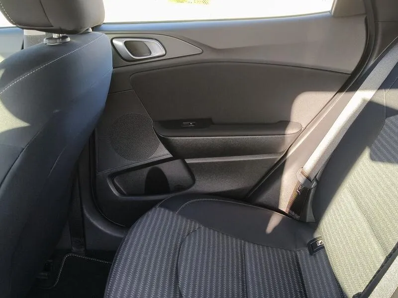 Kia XCeed 1.0 T-GDi Drive - foto 32