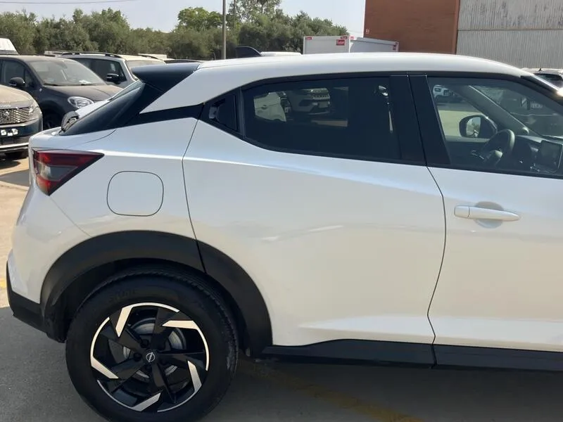 Nissan Juke DIG-T DCT Acenta - foto 24