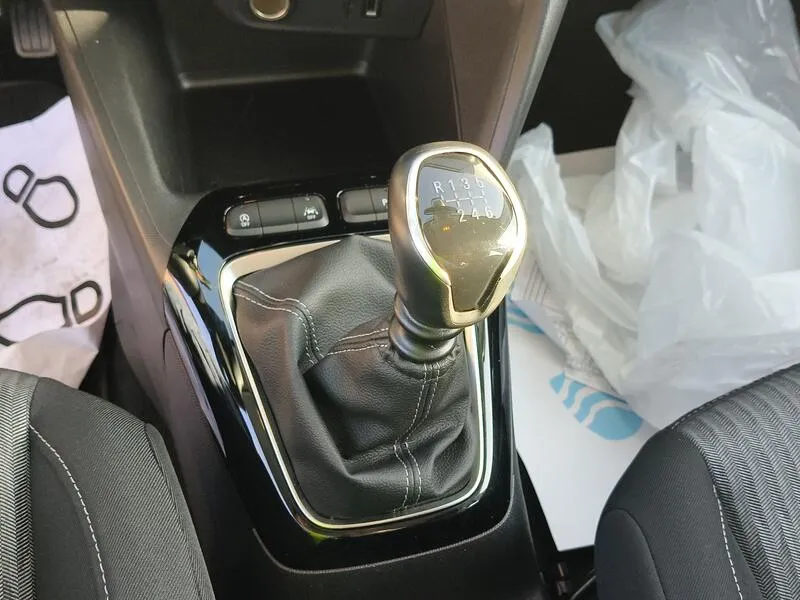 Opel Corsa 1.2T XHL Edition - foto 13